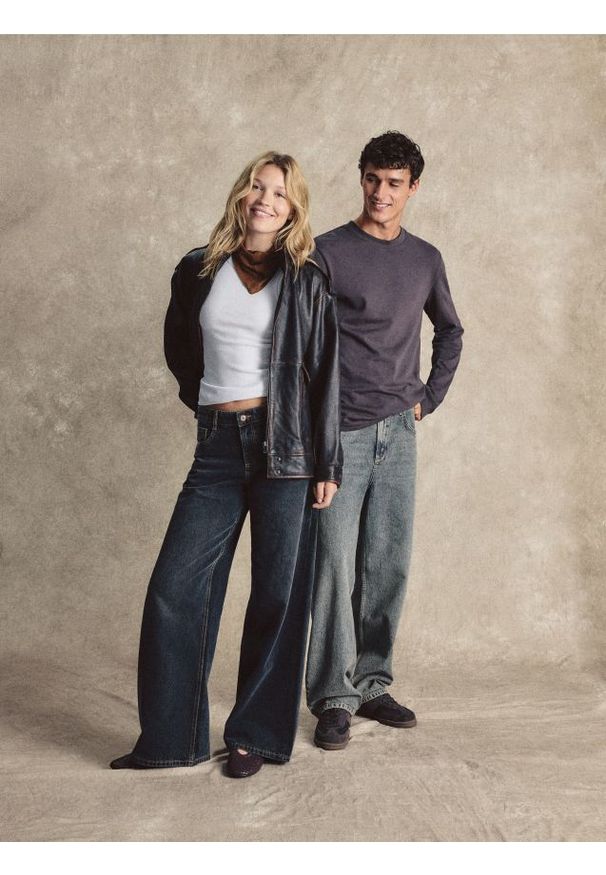 Reserved - Jeansy baggy fit - czarny. Kolor: czarny