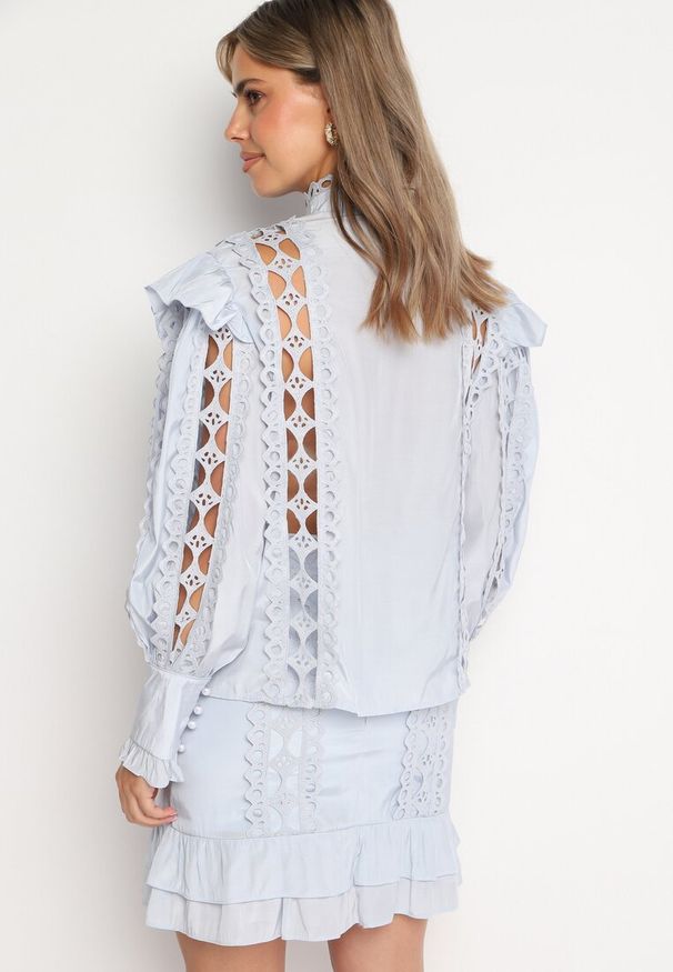 Born2be - Niebieski Ażurowy Komplet z Dodatkiem Bawełny Koszula z Perełkowymi Guzikami i Spódnica Leniyana. Kolor: niebieski. Materiał: bawełna. Wzór: ażurowy