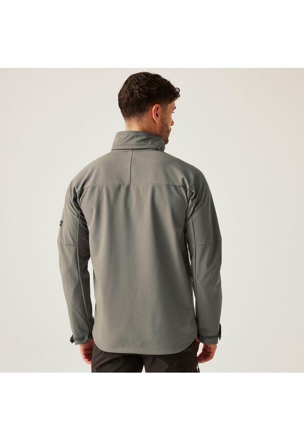 Regatta - Arana męski softshell przeciwdeszczowy. Kolor: zielony. Materiał: softshell. Sport: turystyka piesza