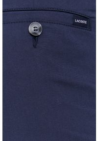 Lacoste Szorty FH0910 męskie kolor granatowy. Okazja: na co dzień. Kolor: niebieski. Materiał: tkanina. Wzór: gładki. Styl: casual #2