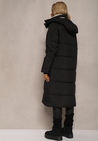 Renee - Czarna Pikowana Kurtka o Długim Kroju z Odpinanym Kapturem i Kieszeniami Etanore. Okazja: na co dzień. Kolor: czarny. Materiał: jeans. Długość: długie. Styl: casual, elegancki #5