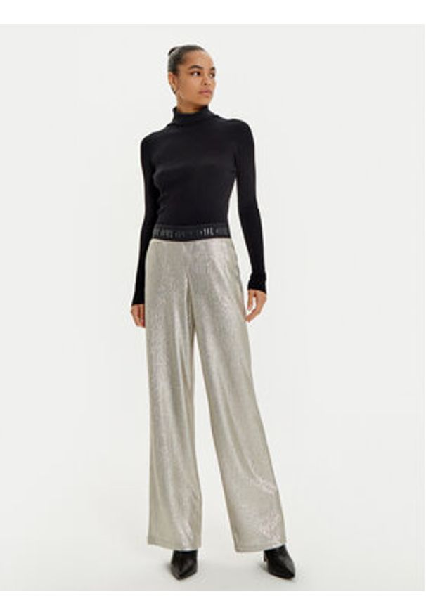 Oui - OUI Spodnie materiałowe 88770 Złoty Regular Fit. Kolor: złoty. Materiał: syntetyk