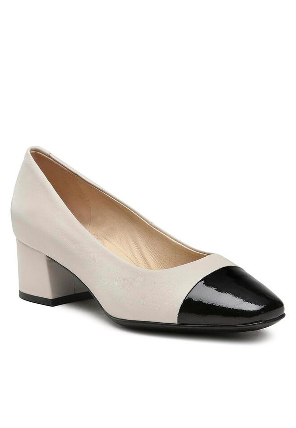 Półbuty Caprice. Kolor: biały