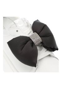 CheBello - Białe Sneakersy Chebello Modne Buty Damskie Z Kokardą. Kolor: biały. Materiał: skóra #2