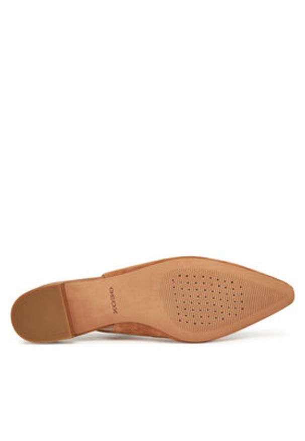 Geox Czółenka Giselda15 D55YUE 00021 C6001 Brązowy. Kolor: brązowy. Materiał: zamsz, skóra