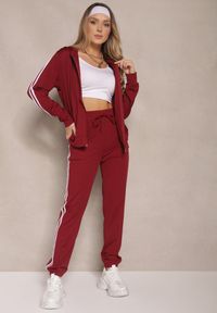 Renee - Bordowy Komplet Dresowy Rozpinana Bluza z Kapturem i Spodnie Osivisa. Kolor: czerwony. Materiał: dresówka. Wzór: aplikacja. Sport: turystyka piesza #3