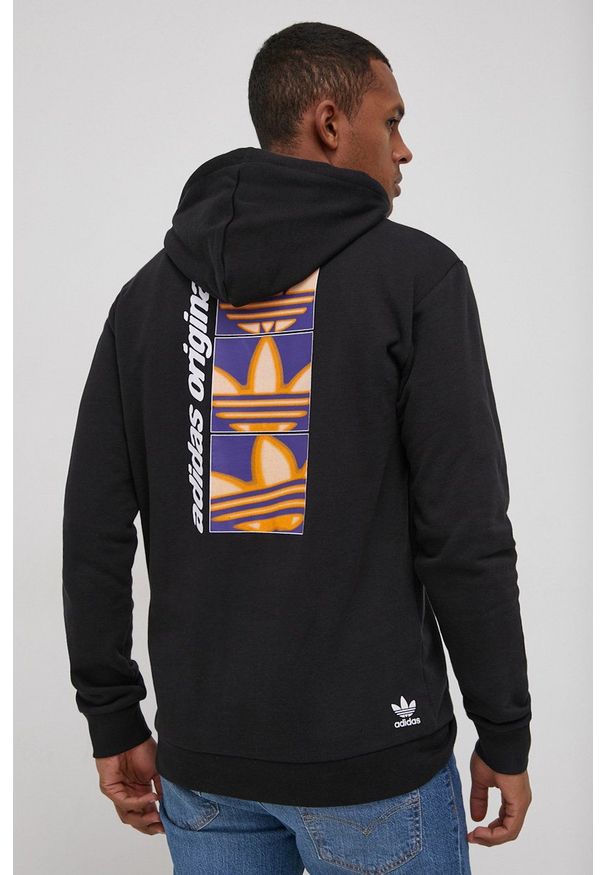adidas Originals Bluza bawełniana męska kolor czarny z kapturem z nadrukiem. Typ kołnierza: kaptur. Kolor: czarny. Materiał: bawełna. Wzór: nadruk