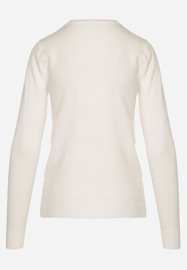 Born2be - Biały Klasyczny Sweter z Wiskozą Oleva. Okazja: na co dzień, do pracy. Kolor: biały. Materiał: wiskoza. Styl: klasyczny