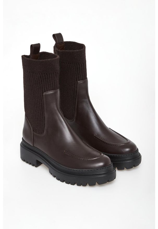 Trapery damskie skórzane PESERICO. Materiał: skóra