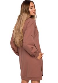 Produkt Polski - Sukienka bluza oversize asymetryczna bawełniana z zamkami brązowa. Kolor: brązowy. Materiał: bawełna. Typ sukienki: oversize, asymetryczne. Długość: mini