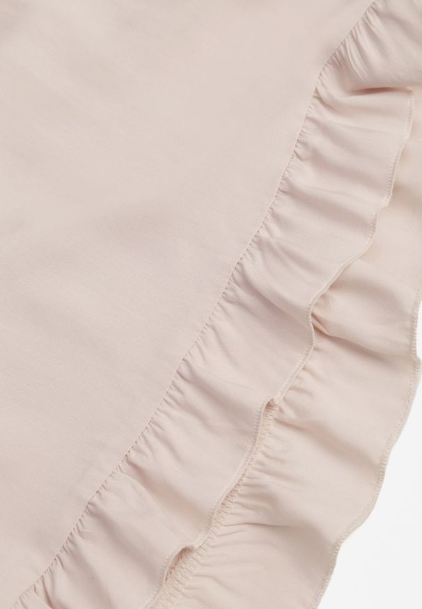 Renee - Beżowe Szorty Agathima. Okazja: na co dzień. Kolor: beżowy. Materiał: wiskoza, materiał. Długość: krótkie. Wzór: nadruk, aplikacja, gładki. Styl: elegancki, casual