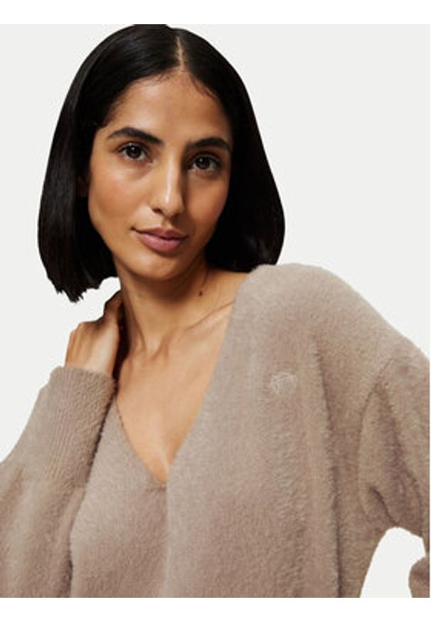 Triumph Sweter Smart Thermal 10221482 Beżowy Regular Fit. Kolor: beżowy. Materiał: syntetyk