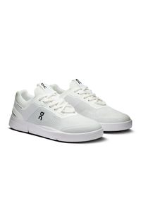 On - ON THE ROGER Spin White | Black Sneakersy damskie. Okazja: do pracy, na co dzień. Kolor: biały. Materiał: materiał. Szerokość cholewki: normalna. Sport: tenis #3