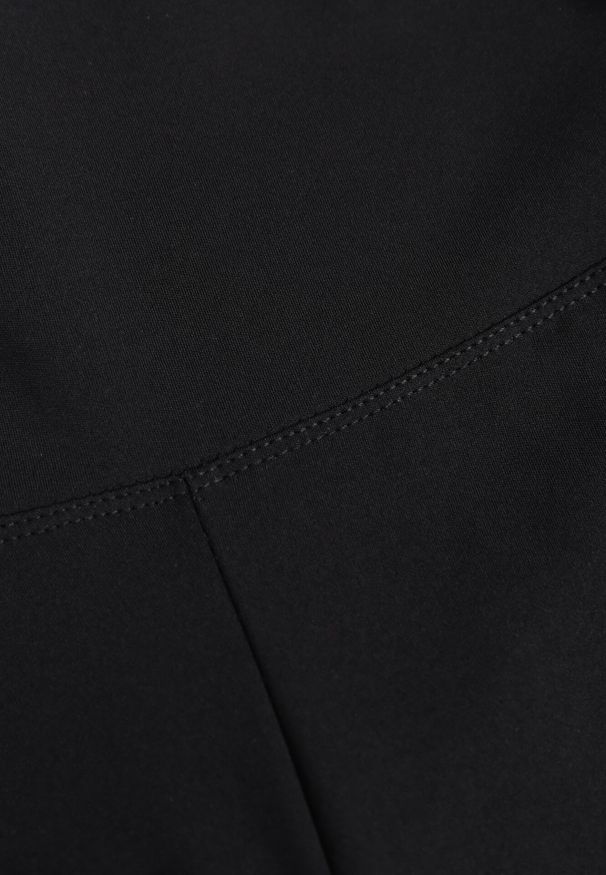 Born2be - Czarne Legginsy z Wysokim Stanem z Pasem Modelującym w Talii Azinera. Okazja: na co dzień. Stan: podwyższony. Kolor: czarny. Materiał: materiał. Styl: casual