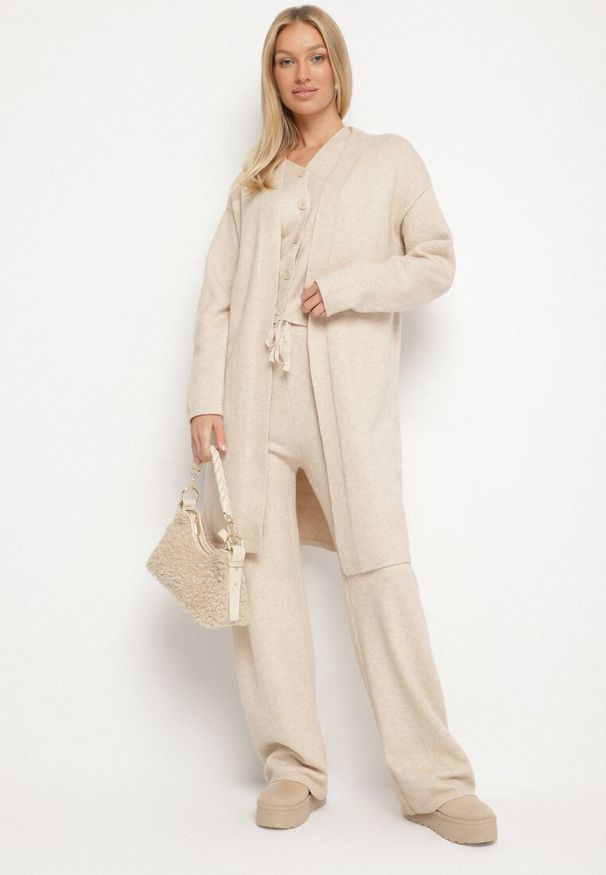 Born2be - Jasnobeżowy Dzianinowy Komplet z Wełną Kamizelka Długi Kardigan i Spodnie Otizela. Kolekcja: plus size. Kolor: beżowy. Materiał: dzianina, wełna