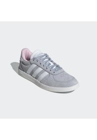 Adidas - Buty do chodzenia damskie ADIDAS Breaknet Sleek. Okazja: na co dzień. Kolor: szary. Materiał: syntetyk, kauczuk. Szerokość cholewki: normalna. Sport: turystyka piesza