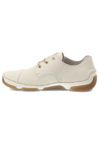 Półbuty damskie Rieker, niska klasyczna forma z wiązaniem elastyczna podeszwa zapewniająca komfort chodzenia, białe, 55920-80. Kolor: biały. Styl: klasyczny #2