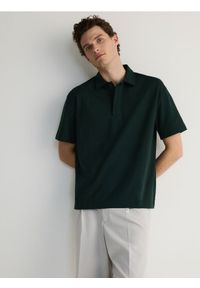 Reserved - Koszulka polo boxy - zielony. Typ kołnierza: polo. Kolor: zielony. Materiał: bawełna #1