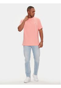 Tommy Jeans T-Shirt DM0DM18872 Różowy Regular Fit. Kolor: różowy. Materiał: bawełna