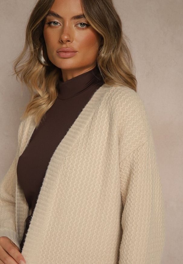 Renee - Beżowy Długi Kardigan Niezapinany z Bawełną Ferrive. Okazja: na co dzień. Kolor: beżowy. Materiał: bawełna. Długość: długie. Styl: casual
