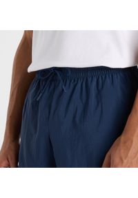 Spodenki męskie New Balance MB6176MRNNY – granatowe. Kolor: niebieski. Materiał: materiał, poliester. Sport: fitness #5