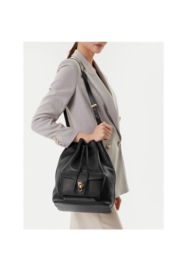 Torebka Coccinelle. Kolor: czarny