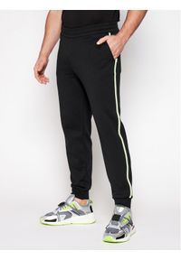 Spodnie dresowe Armani Exchange. Kolor: czarny. Materiał: dresówka #1