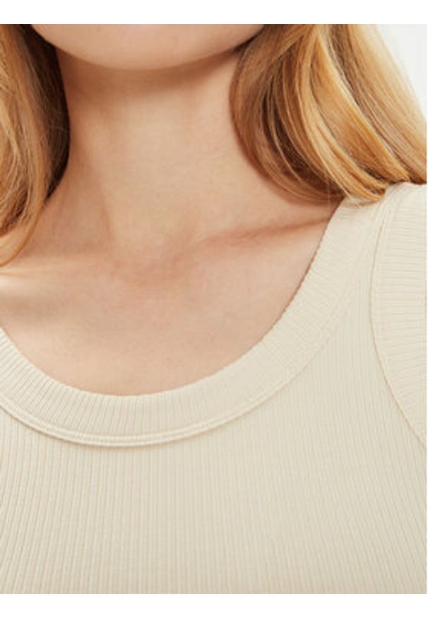 Calvin Klein Top K20K207190 Beżowy Slim Fit. Kolor: beżowy