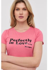 Morgan t-shirt damski kolor różowy. Kolor: różowy. Materiał: bawełna, dzianina. Długość rękawa: krótki rękaw. Długość: krótkie. Wzór: nadruk #2