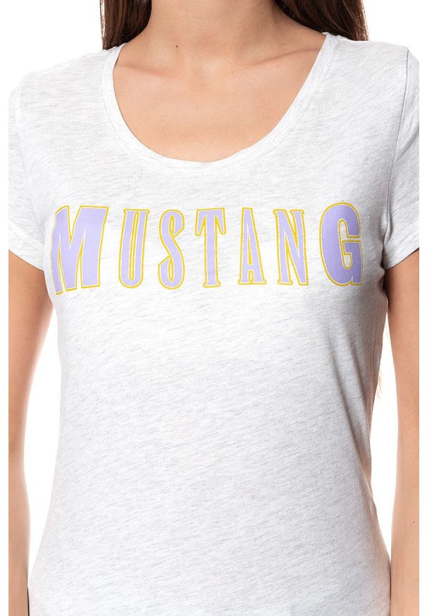 Mustang - MUSTANG T SHIRT DAMSKI Alexia C Print 1009641 2064. Wzór: nadruk