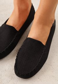 Renee - Czarne Mokasyny Ianthochis. Zapięcie: bez zapięcia. Kolor: czarny. Materiał: skóra. Wzór: haft #6