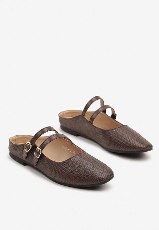 Born2be - Brązowe Klapki Balerinki z Dwoma Paseczkami Daviviana. Okazja: do pracy, na co dzień. Kolor: brązowy. Materiał: jeans. Wzór: aplikacja. Obcas: na obcasie. Styl: klasyczny, elegancki, casual. Wysokość obcasa: niski
