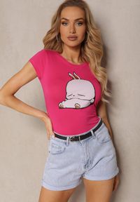 Renee - Fuksjowy T-shirt z Bawełny z Ozdobnym Nadrukiem Janesto. Kolor: różowy. Materiał: bawełna. Wzór: nadruk. Sezon: lato #2