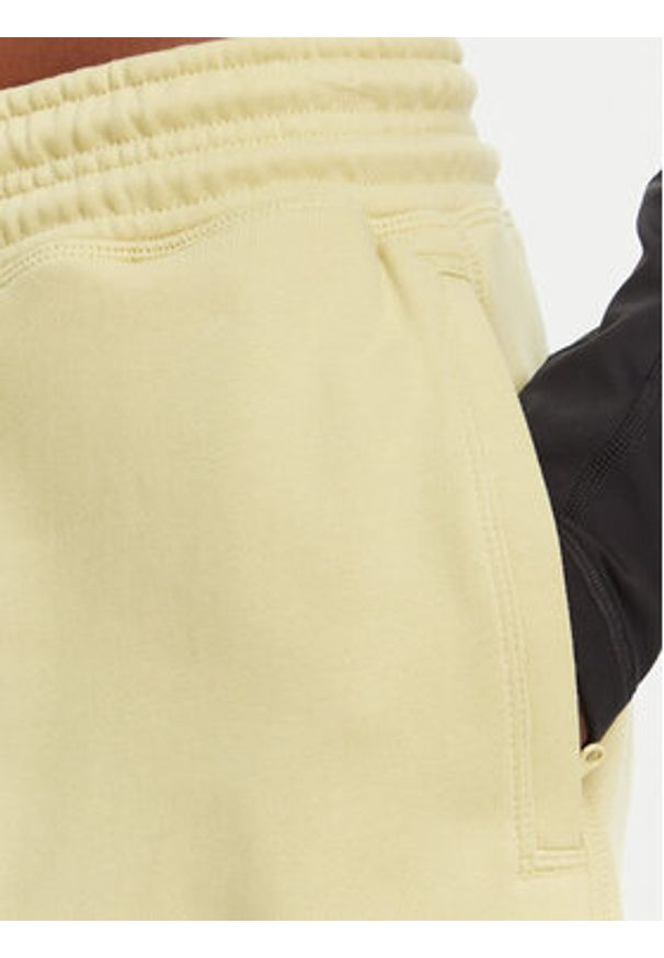 Adidas by Stella McCartney - adidas by Stella McCartney Szorty sportowe Stella McCartney True Casuals JI5059 Żółty Loose Fit. Kolor: żółty. Materiał: bawełna