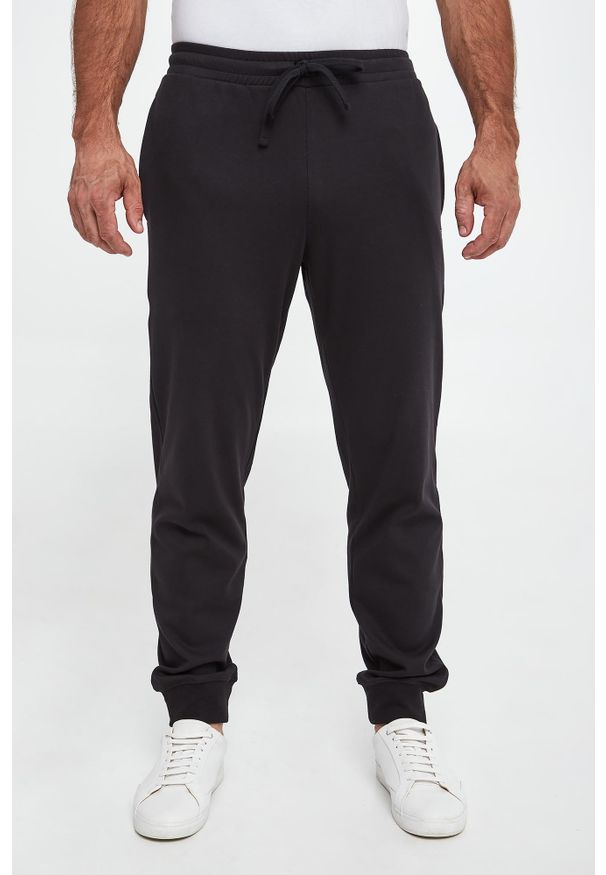 Emporio Armani Underwear - Dres męski EMPORIO ARMANI UNDERWEAR. Materiał: dresówka