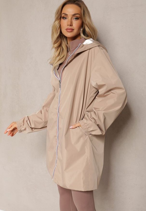 Renee - Beżowa Dwustronna Kurtka Przejściowa z Kapturem i Luźnym Fasonie Anahitta. Typ kołnierza: kaptur. Kolekcja: plus size. Kolor: beżowy