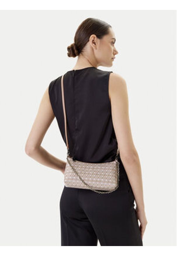 Coccinelle Torebka SHF Coccinelle Aura Coated Mo E5 SHF 55 01 0 Beżowy. Kolor: beżowy. Materiał: skórzane