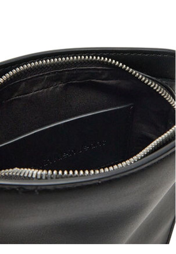 Calvin Klein Jeans Saszetka LV04G1050G Czarny. Kolor: czarny. Materiał: skóra