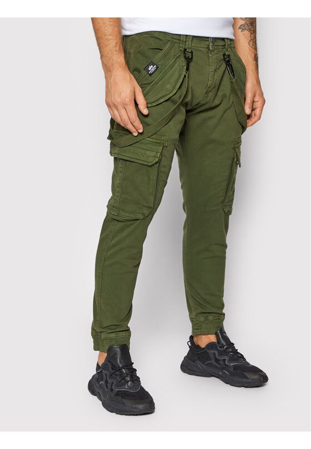 Alpha Industries Spodnie materiałowe Utility 128202 Zielony Slim Fit. Kolor: zielony. Materiał: bawełna, materiał