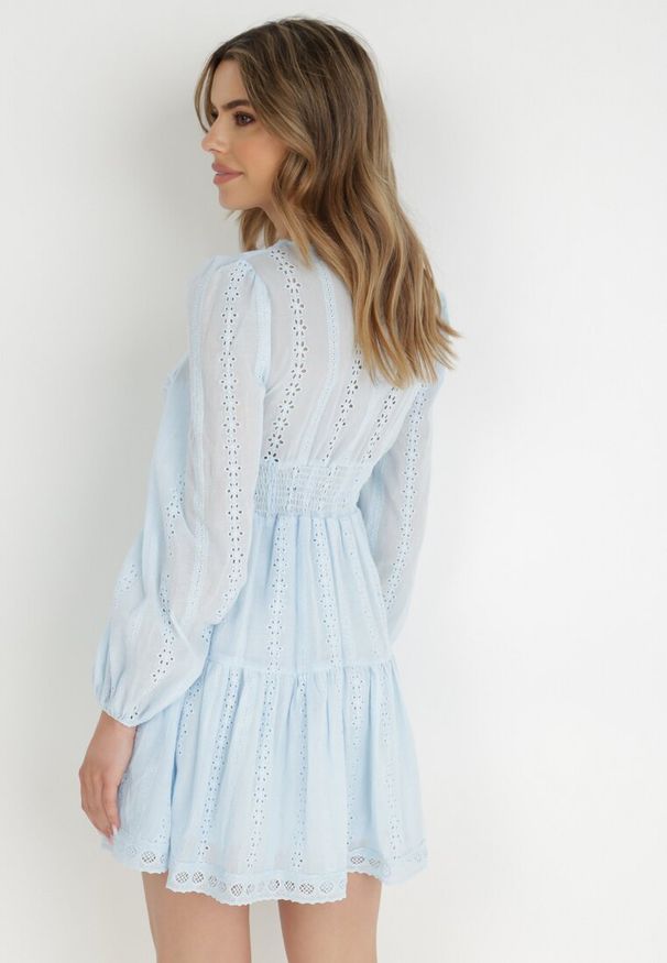 Born2be - Niebieska Sukienka Merirah. Kolor: niebieski. Materiał: tkanina, bawełna. Długość rękawa: długi rękaw. Wzór: haft, aplikacja. Długość: mini