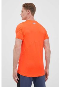 Under Armour t-shirt treningowy kolor pomarańczowy gładki 1361683-001. Kolor: pomarańczowy. Materiał: skóra, materiał. Wzór: gładki #4