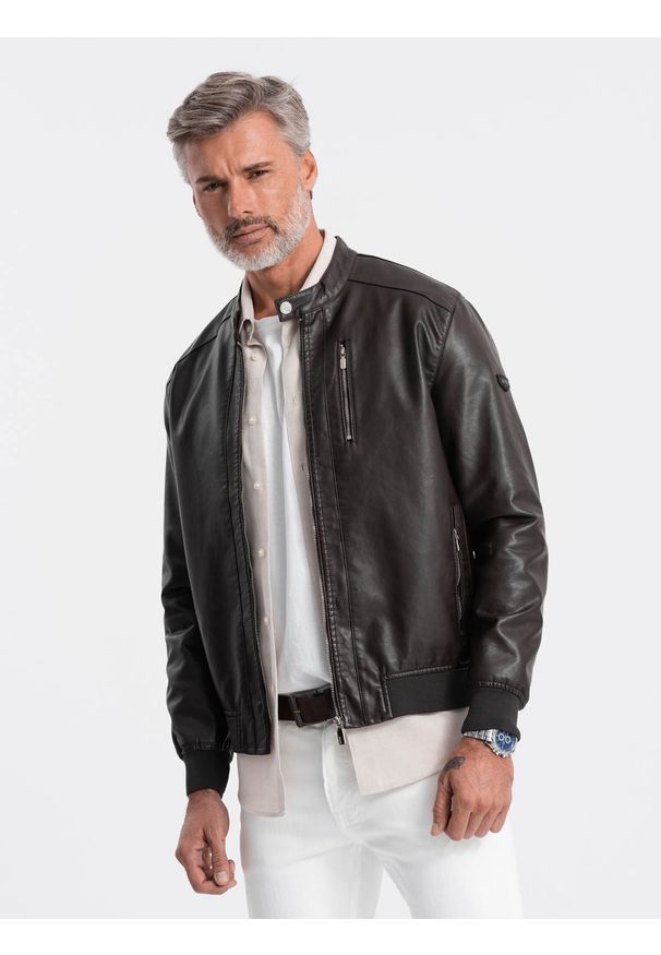 Ombre Clothing - Kurtka męska z imitacji skóry ze ściągaczem na dole - ciemnobrązowa V1 - Rozmiar: XL. Kolor: brązowy. Materiał: skóra