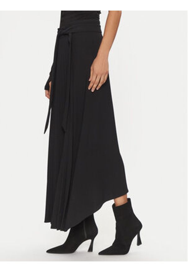 Joseph Ribkoff Spódnica plisowana 243117 Czarny Regular Fit. Kolor: czarny. Materiał: syntetyk