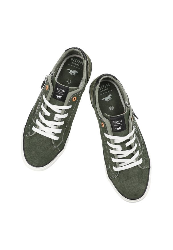 Zielone Sneakersy Mustang Sportowe Obuwie Męskie. Kolor: zielony. Materiał: materiał