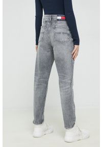 Tommy Jeans jeansy Mom Jean damskie high waist. Stan: podwyższony. Kolor: szary #3
