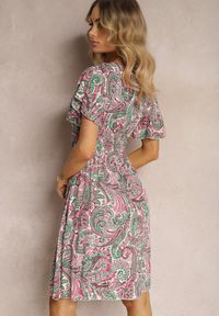Renee - Biało-Różowa Rozkloszowana Sukienka z Wiskozy z Trójkątnym Dekoltem i Gumką w Pasie Grilemia. Kolor: biały. Materiał: wiskoza. Sezon: lato #4