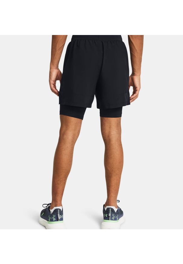 Under Armour - UNDER ARMOUR UA LAUNCH 5 2-IN-1 SHORT Spodenki treningowe męskie. Kolor: szary. Materiał: materiał. Styl: sportowy