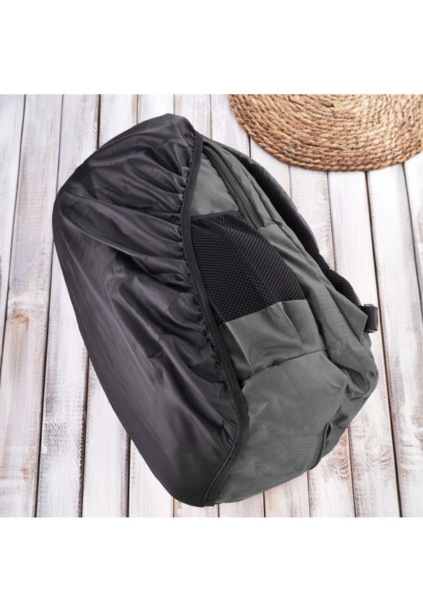 Plecak miejski PAOLO PERUZZI T-102-GRE szary. Kolor: szary. Materiał: materiał