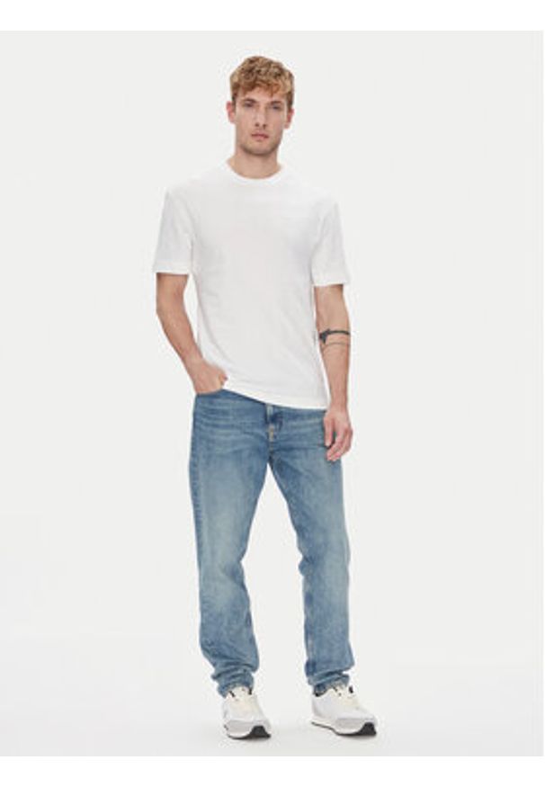 Calvin Klein T-Shirt K10K112749 Biały Comfort Fit. Kolor: biały. Materiał: bawełna