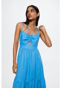 mango - Mango sukienka Roberta midi rozkloszowana. Kolor: niebieski. Materiał: włókno, tkanina. Długość rękawa: na ramiączkach. Wzór: gładki. Typ sukienki: rozkloszowane. Długość: midi